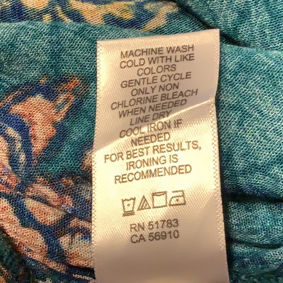 Maurice’s floral teal combo skirt, size large in excellent condition. - Picture 6 of 7